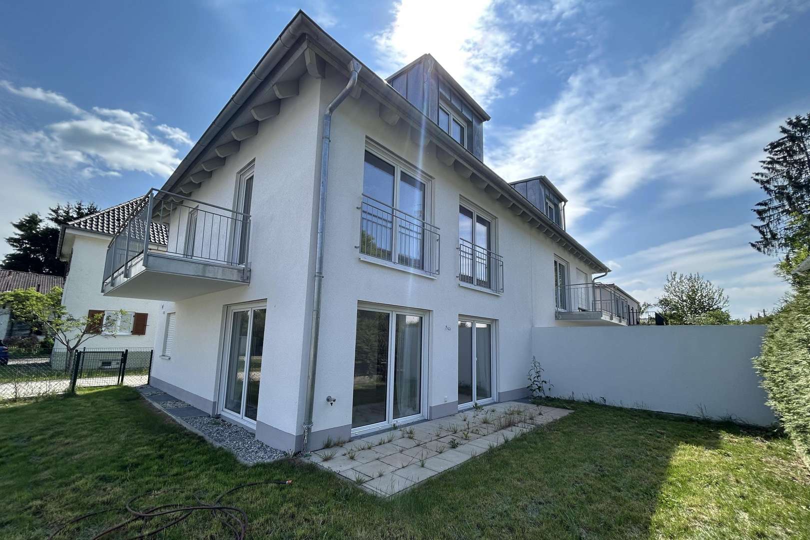 hier lässt es sich leben - Doppelhaushälfte in 82131 Gauting mit 142m² kaufen
