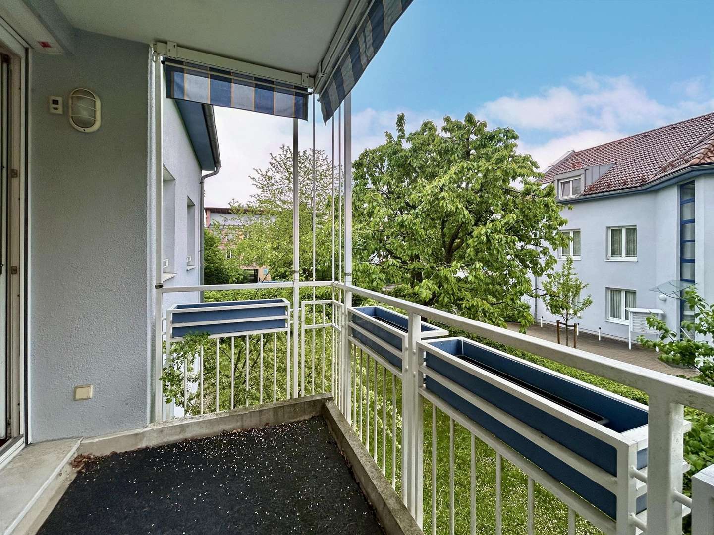 Süd-Balkon Süd-Balkon - Etagenwohnung in 85609 Aschheim mit 53m² kaufen