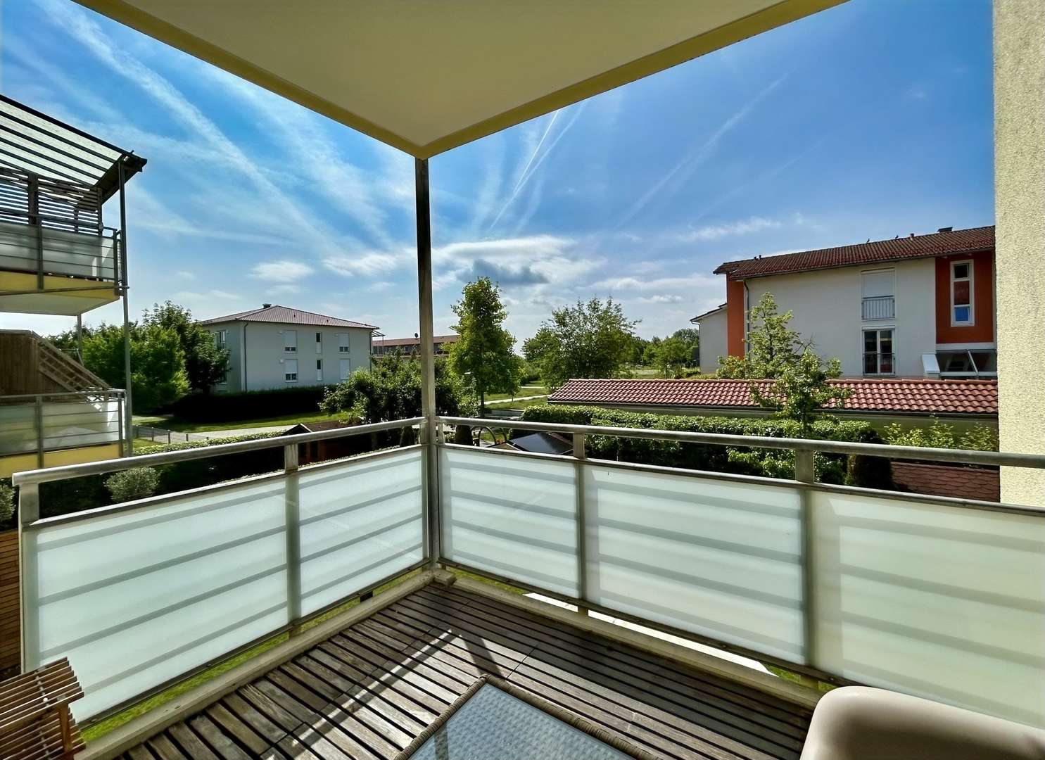 Balkon mit Aussicht Balkon mit Aussicht - Etagenwohnung in 85737 Ismaning mit 76m² kaufen