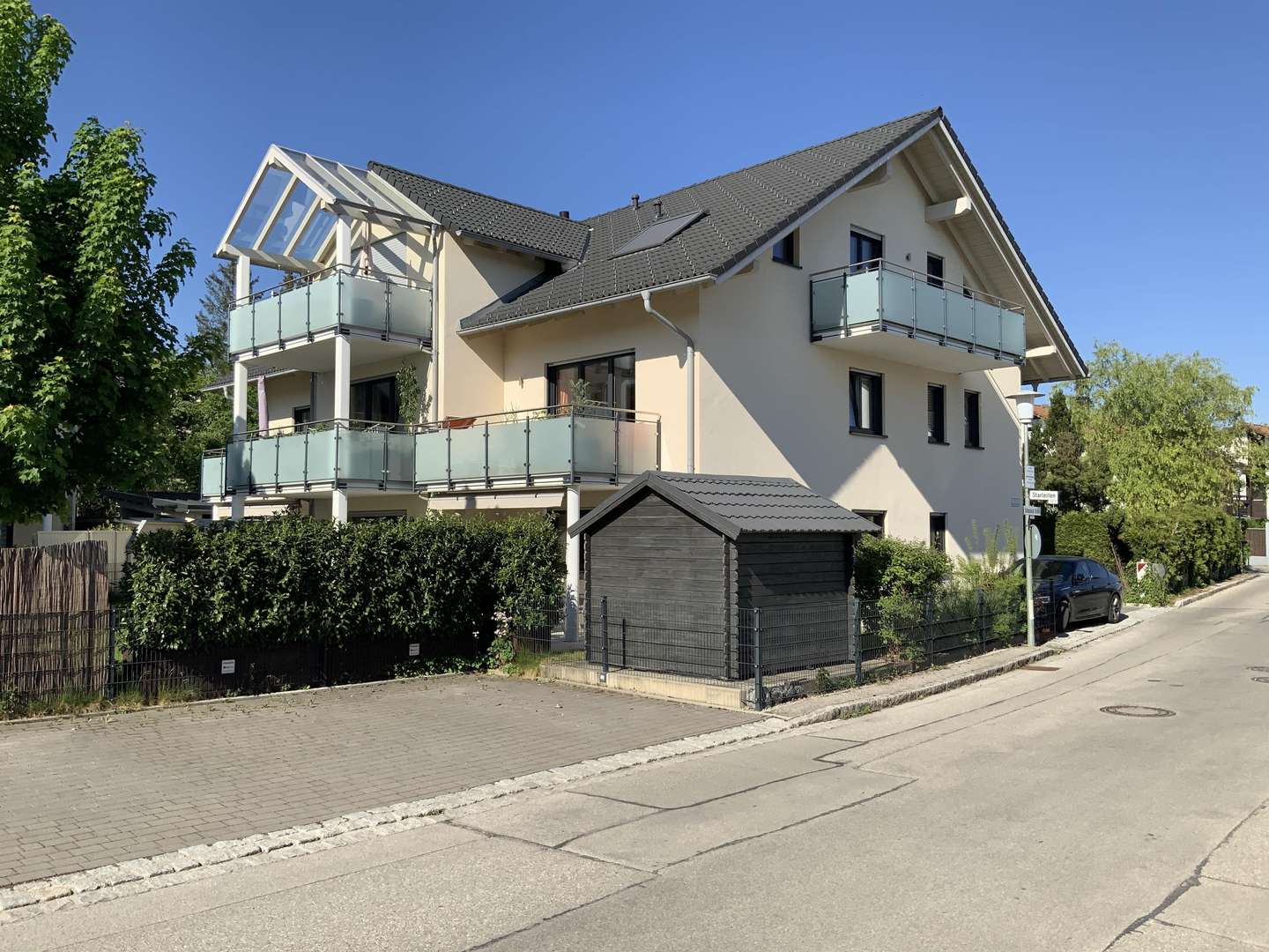 Ansicht Straßenseite - Maisonette-Wohnung in 82538 Geretsried mit 76m² kaufen