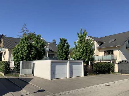 Gesamtansicht Straßenseite - Maisonette-Wohnung in 82538 Geretsried mit 76m² kaufen