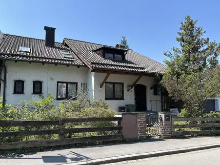 Interessante Doppelhaushälfte im Süden von Grünwald