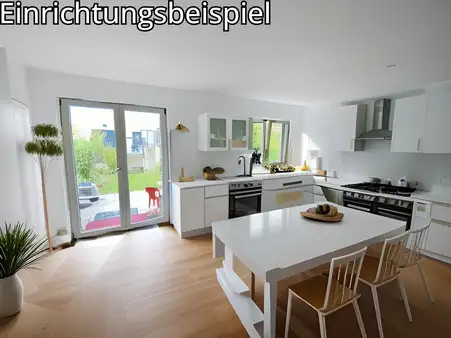 Große Wohnung mit eigenem Garten