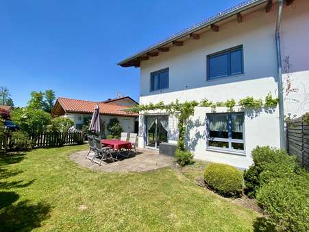 Terrasse Südseite - Doppelhaushälfte in 82041 Deisenhofen mit 130m² kaufen