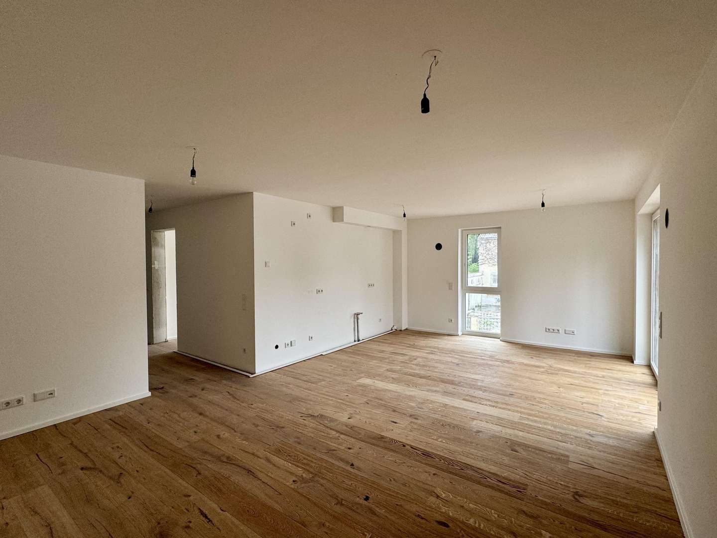 Wohnzimmer Wohnzimmer - Etagenwohnung in 85757 Karlsfeld mit 82m² mieten