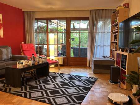 Wohnzimmer - Etagenwohnung in 81739 München mit 56m² kaufen