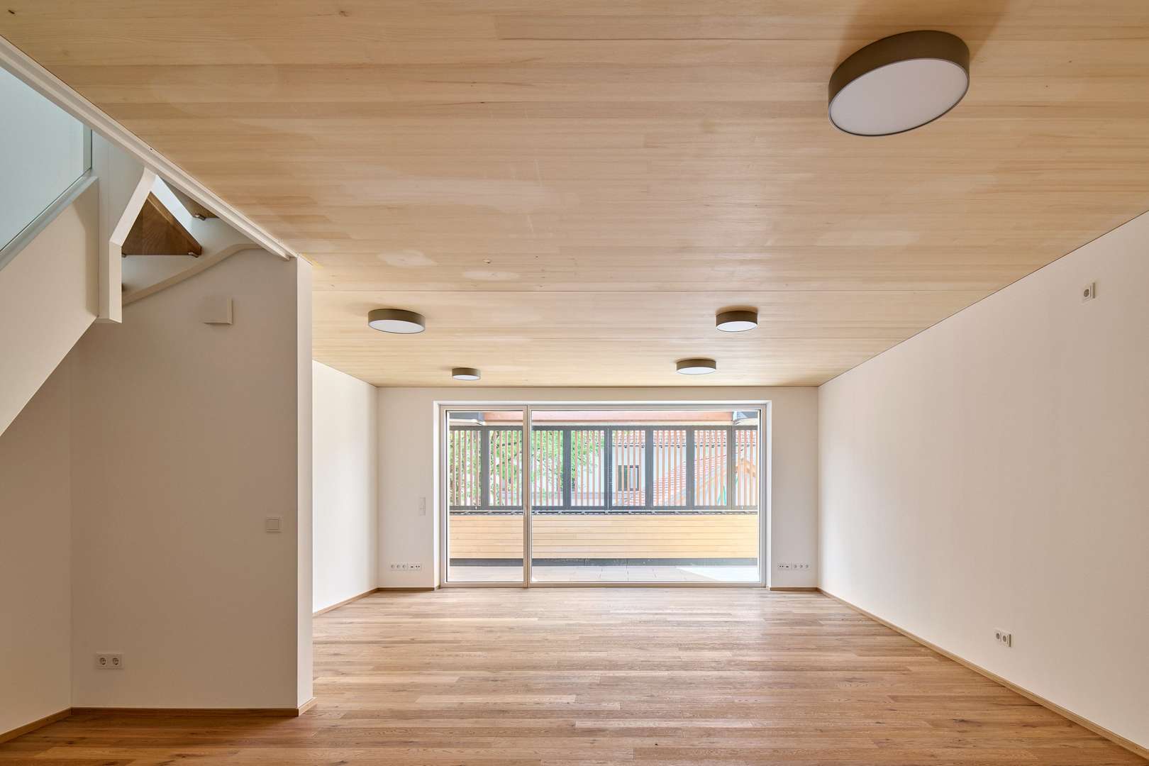 Wohnzimmer Wohnzimmer - Maisonette-Wohnung in 81737 München mit 119m² mieten