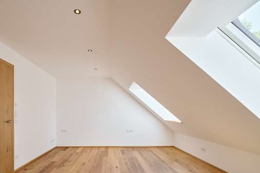 Schlafzimmer Schlafzimmer - Maisonette-Wohnung in 81737 München mit 119m² mieten