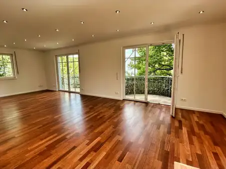 Exklusives Doppelhaus mit zwei getrennten Wohneinheiten 
- Ideal für Eigennutzer und Kapitalanleger 