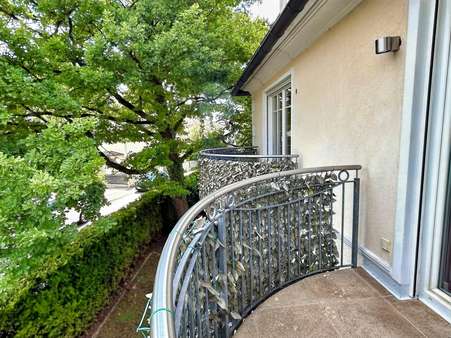 Blick vom Balkon - Zweifamilienhaus in 81739 München mit 252m² kaufen