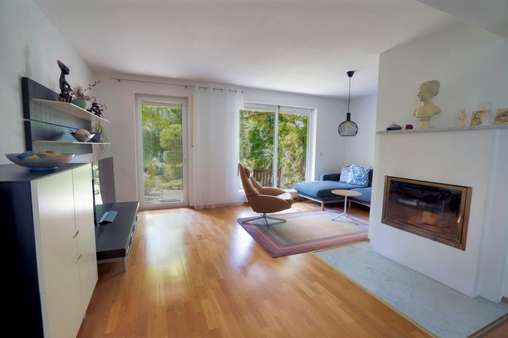 Wohnzimmer Wohnzimmer - Reiheneckhaus in 82131 Gauting mit 137m² kaufen