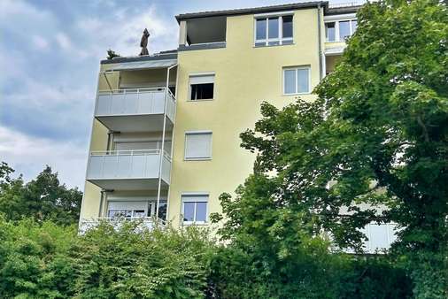 Blick von Außen - Etagenwohnung in 82110 Germering mit 85m² kaufen