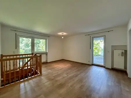 Erdgeschosswohnung mit viel Charme und Gartenanteil in Ottobrunn