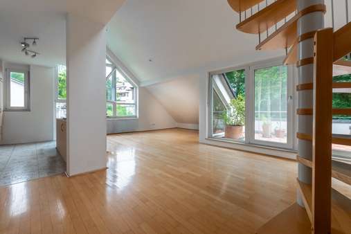 helles Wohnen - Dachgeschosswohnung in 82319 Starnberg mit 84m² kaufen