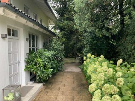 Eingangsbereich Eingangsbereich - Doppelhaushälfte in 82031 Grünwald mit 167m² kaufen