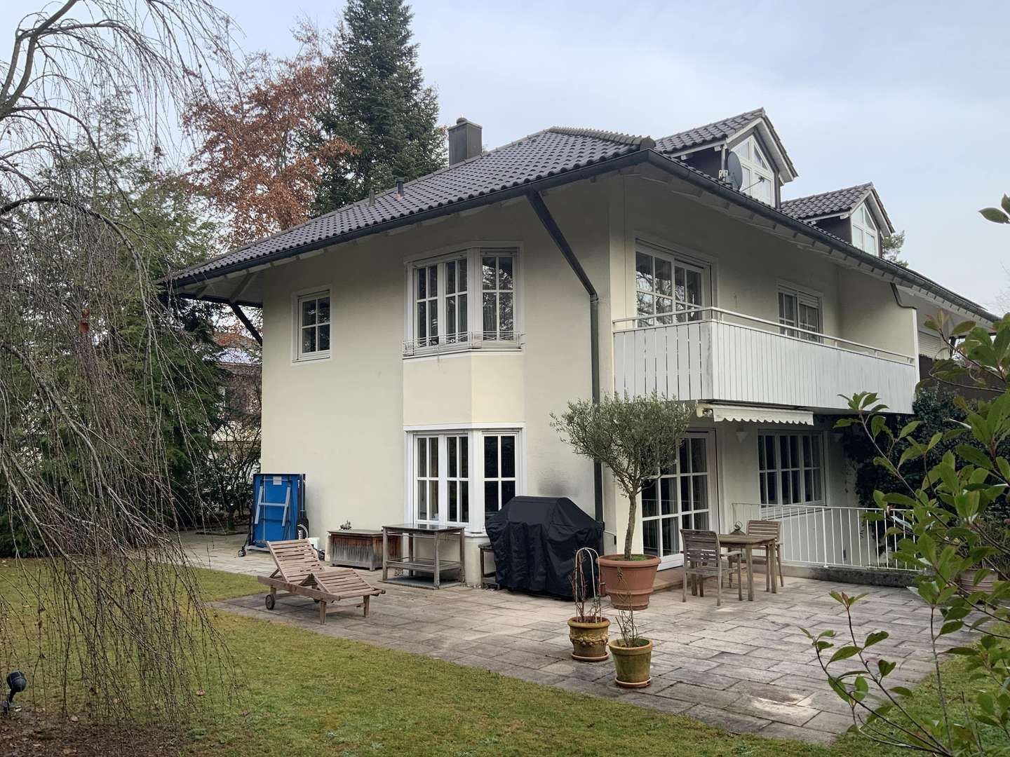 Gartenansicht Gartenansicht - Doppelhaushälfte in 82031 Grünwald mit 167m² kaufen