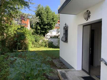 Hauseingang - Doppelhaushälfte in 85521 Riemerling mit 130m² kaufen