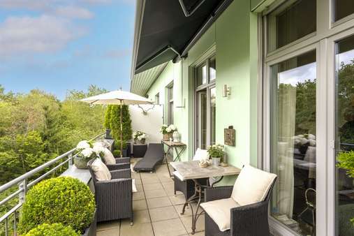 ..mit Charme und Anziehungskraft ..mit Charme und Anziehungskraft - Dachgeschosswohnung in 85521 Ottobrunn mit 72m² kaufen