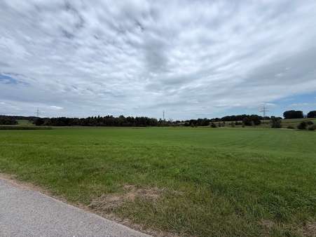 Foto 2 - Grundstück in 85567 Grafing mit 25260m² kaufen