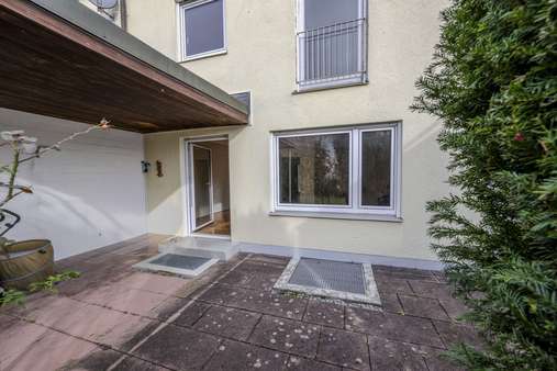 Terrasse - Reihenmittelhaus in 85591 Vaterstetten mit 104m² kaufen