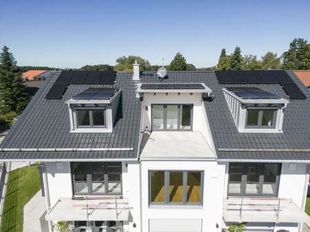 Ihr neues Zuhause - Dachgeschosswohnung in 85560 Ebersberg mit 98m² kaufen