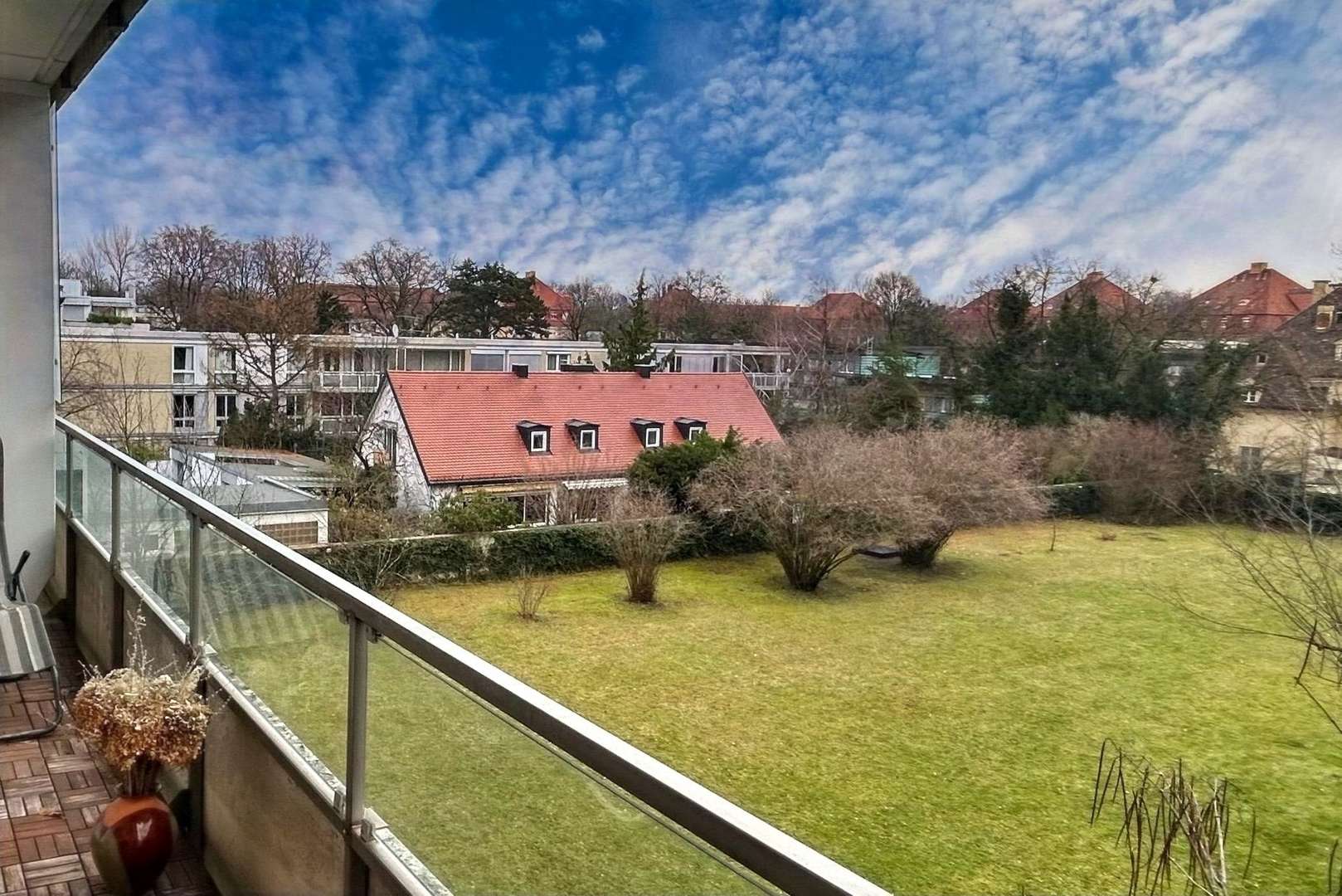 Aussicht - Etagenwohnung in 80802 München mit 32m² kaufen