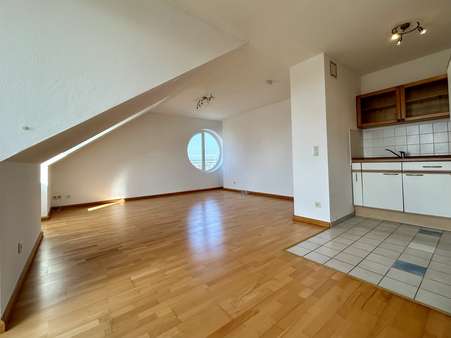 Gesamtansicht Wohnbereich - Etagenwohnung in 85716 Unterschleißheim mit 49m² kaufen