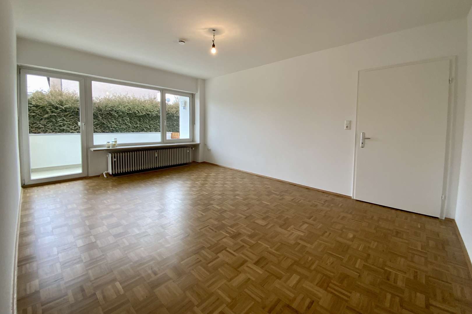 Wohnzimmer - Erdgeschosswohnung in 85368 Moosburg mit 76m² mieten