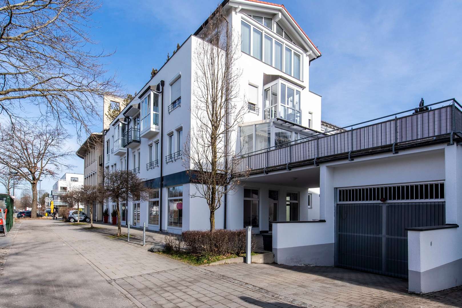 moderne Architektur - Ladenlokal in 85521 Ottobrunn mit 203m² kaufen