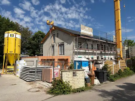 NEUBAU - RMH, real geteilt & Wärmepumpe in Holzkirchen 