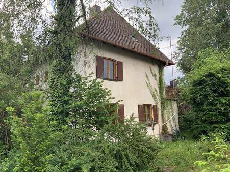 Seitenansicht - Einfamilienhaus in 82031 Grünwald mit 170m² kaufen