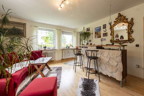 heller Wohnbereich - Erdgeschosswohnung in 85521 Ottobrunn mit 78m² kaufen