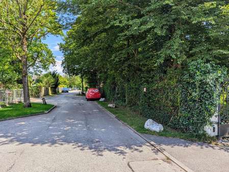 verkehrsberuhigte Straße - Grundstück in 85579 Neubiberg mit 800m² kaufen