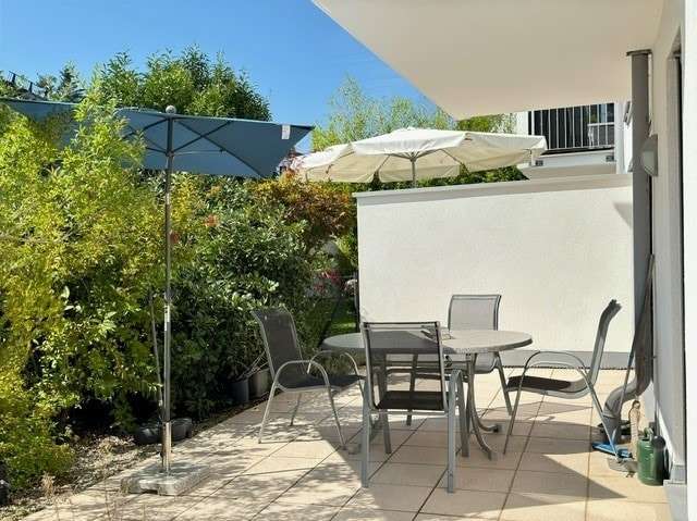 sonnige Südterrasse - Erdgeschosswohnung in 85604 Zorneding mit 101m² kaufen