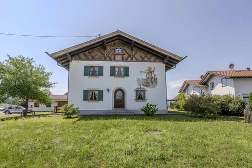 Nord-Ansicht Nord-Ansicht - Zweifamilienhaus in 82418 Riegsee mit 210m² kaufen