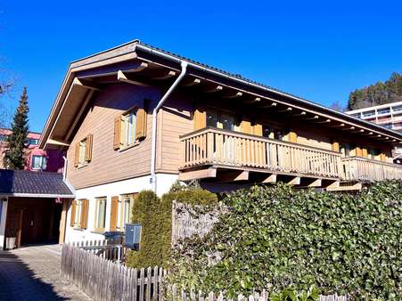 Hausansicht - Doppelhaushälfte in 82467 Garmisch-Partenkirchen mit 127m² kaufen