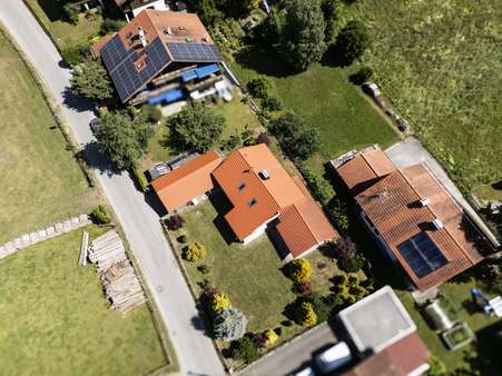 Draufsicht Drohne - Einfamilienhaus in 82449 Uffing mit 130m² kaufen