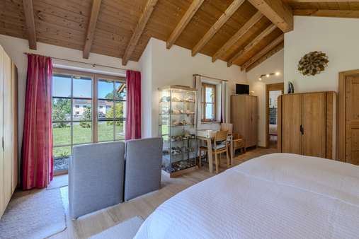 Schlafzimmer Anbau - Einfamilienhaus in 82449 Uffing mit 130m² kaufen