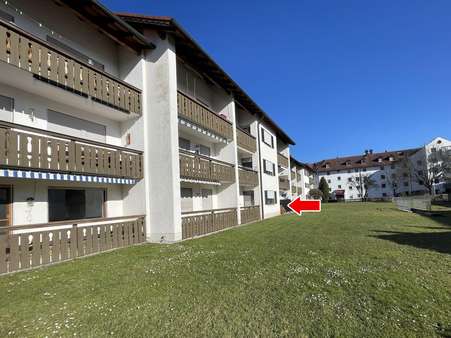 Hausansicht - Erdgeschosswohnung in 82380 Peißenberg mit 44m² kaufen