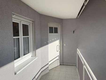 Hauseingang - Etagenwohnung in 86971 Peiting mit 76m² kaufen