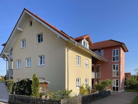 Süd-/Ostansicht - Etagenwohnung in 86971 Peiting mit 76m² kaufen
