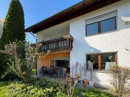 Ansicht vom Garten - Doppelhaushälfte in 82399 Raisting mit 160m² kaufen
