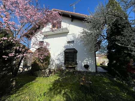 Hausansicht - Doppelhaushälfte in 82399 Raisting mit 160m² kaufen