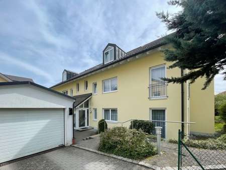 Hausansicht II - Erdgeschosswohnung in 82327 Tutzing mit 109m² kaufen