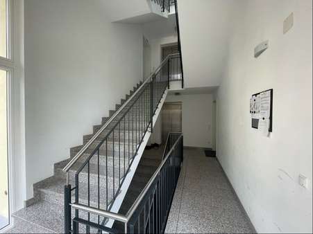 Eingangsbereich II - Etagenwohnung in 82327 Tutzing mit 109m² kaufen