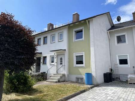Nord-/Ostansicht Nord-/Ostansicht - Reihenmittelhaus in 86971 Peiting mit 76m² kaufen
