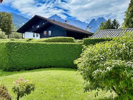 Ausblick von der Westterrasse - Erdgeschosswohnung in 82467 Garmisch-Partenkirchen mit 108m² kaufen