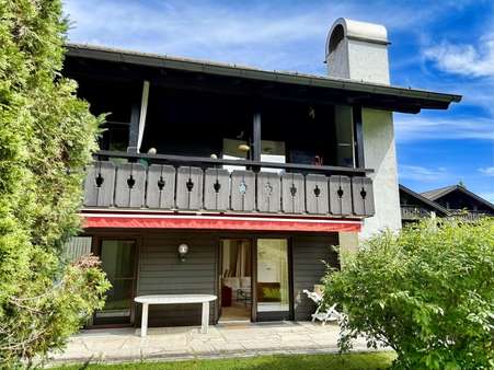 Hausansicht - Erdgeschosswohnung in 82467 Garmisch-Partenkirchen mit 108m² kaufen