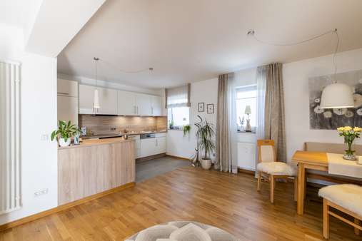 Kochen/Essen - Erdgeschosswohnung in 82362 Weilheim mit 104m² kaufen