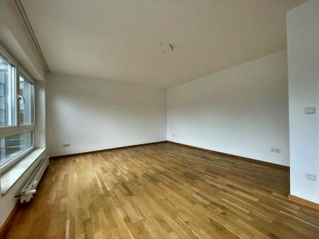 Schlafen 2 Schlafen 2 - Erdgeschosswohnung in 82362 Weilheim mit 104m² kaufen